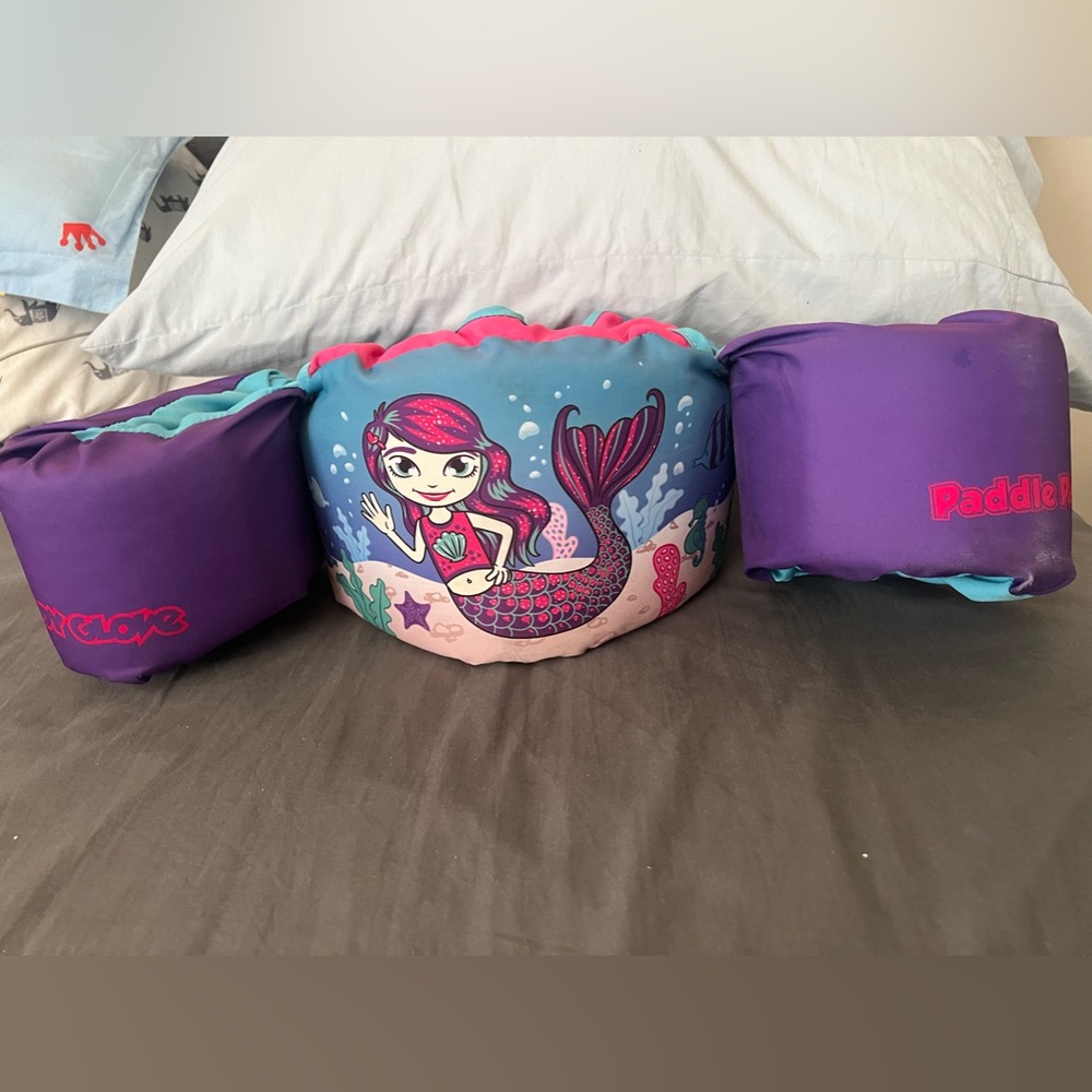 Body Glove Mermaid toddler paddle pals life vest